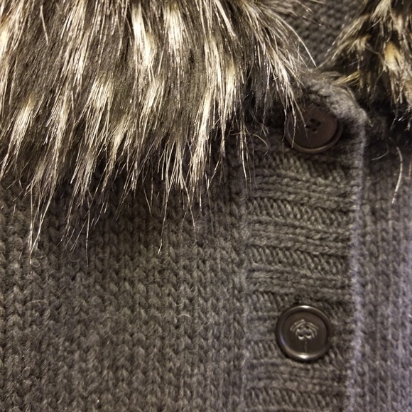 Loft Medium Knit Fur Vest - Picture 3 of 4